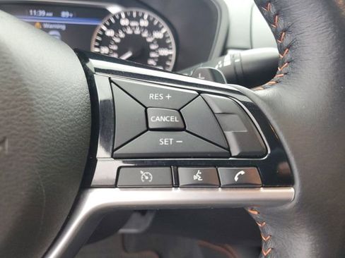 Used 2024 Nissan Altima 2.5 SR FWD image 24