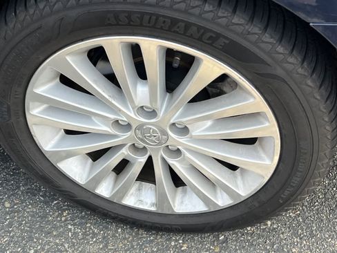 Used 2015 Toyota Avalon XLE Touring image 18