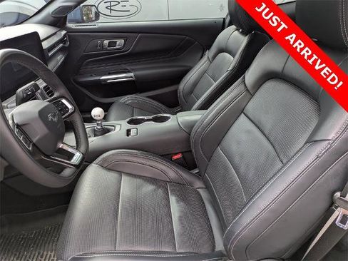 Certified 2025 Ford Mustang GT Premium image 3