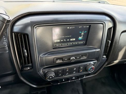Used 2019 Chevrolet Silverado 1500 W/T AWD/4WD image 15
