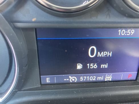 Used 2019 Chevrolet Silverado 1500 LT w/ All-Star Edition AWD/4WD image 13