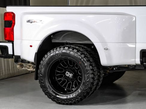 Used 2026 Ford F350 Lariat AWD/4WD image 7
