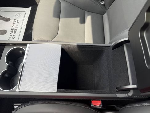 Used 2026 Tesla Model 3 RWD image 33