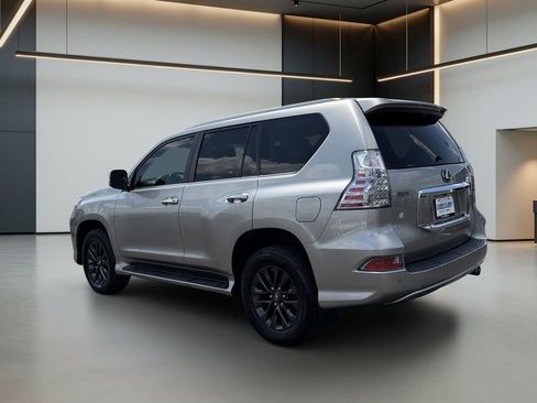Used 2022 Lexus GX 460 Premium w/ Premium Package AWD/4WD image 3