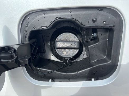 New 2026 Toyota Grand Highlander Platinum image 14