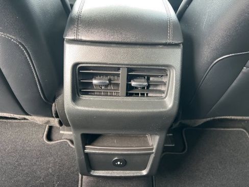 Used 2023 Ford Edge SEL image 19