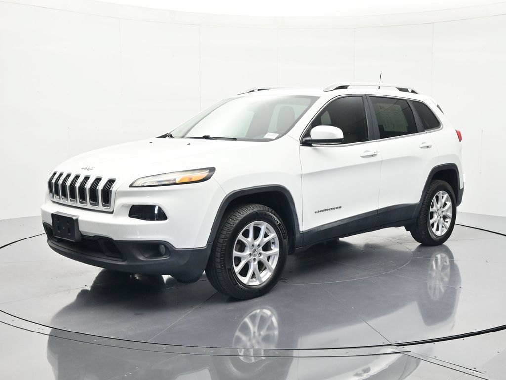 Used 2016 Jeep Cherokee Latitude FWD image 1