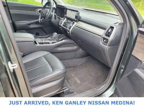 Used 2023 Kia Sorento S w/ Panoramic Sunroof Package AWD/4WD image 25
