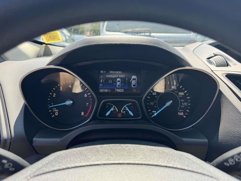 Used 2017 Ford Escape SE AWD/4WD image 22