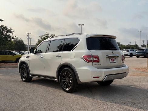 Used 2017 Nissan Armada Platinum w/ Interior Lighting Package RWD image 6