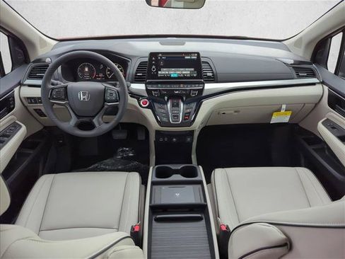 New 2026 Honda Odyssey Touring image 14