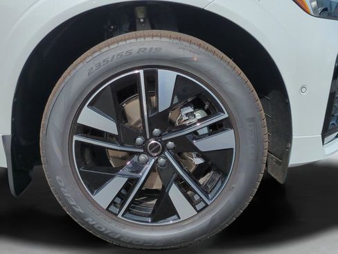 New 2026 Volvo XC60 B5 Plus w/ Protection Package Premier AWD/4WD image 26