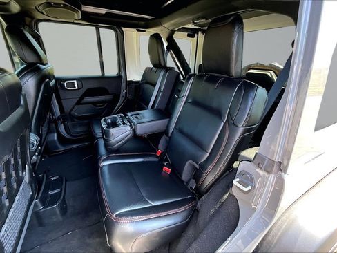 Used 2021 Jeep Wrangler Unlimited Rubicon AWD/4WD image 17