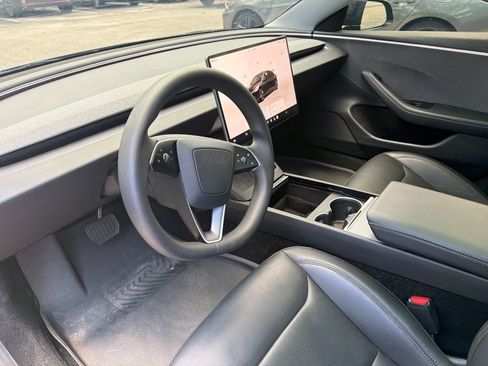 Used 2025 Tesla Model 3 Long Range RWD image 9