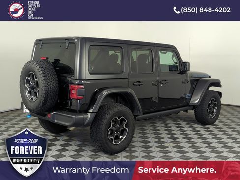 Used 2023 Jeep Wrangler Unlimited Rubicon 4xe w/ Cold Weather Group AWD/4WD image 6