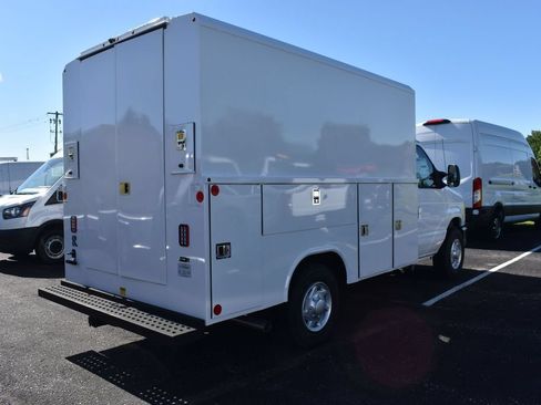 New 2025 Ford E-350 and Econoline 350 Super Duty w/ Power Equipment Group RWD image 5