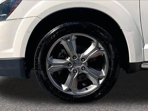 Used 2017 Dodge Journey Crossroad w/ Popular Equipment Group FWD image 36