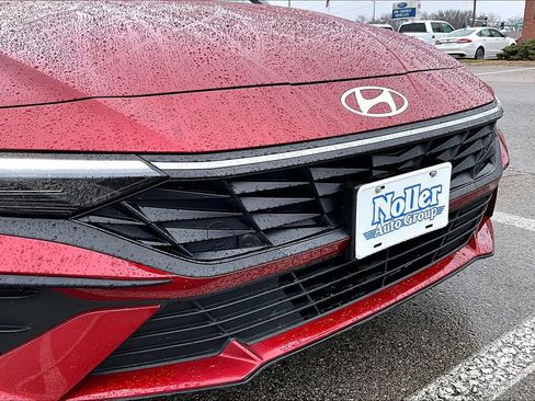 Used 2025 Hyundai Elantra Sport image 28
