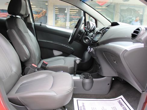 Used 2014 Chevrolet Spark LT image 7