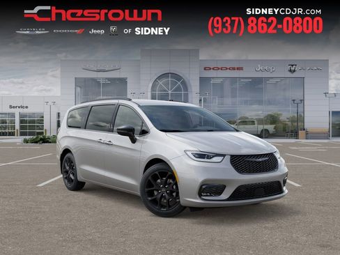New 2026 Chrysler Pacifica Select image 5