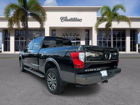 Used 2017 Nissan Titan Platinum Reserve image 11