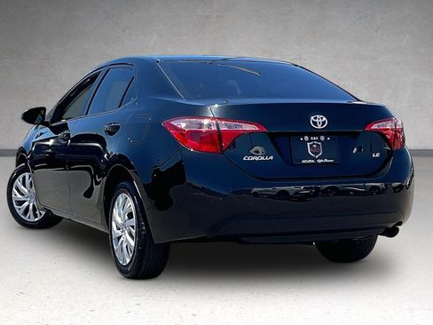 Used 2018 Toyota Corolla LE w/ Carpet Mat Package (TMS) FWD image 12