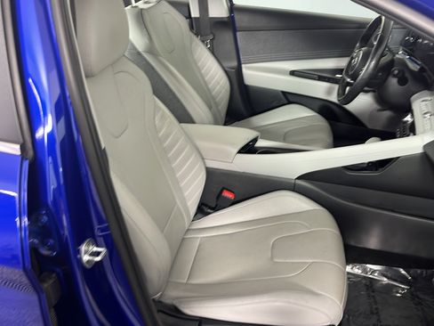 Used 2023 Hyundai Elantra Limited FWD image 33