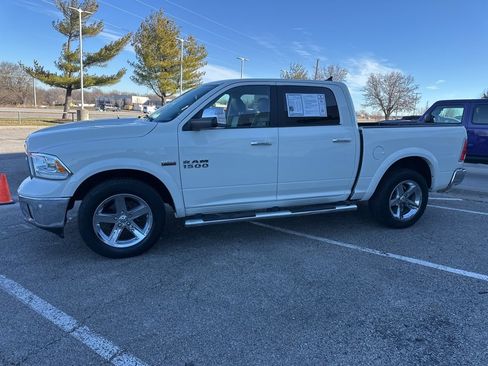 Used 2018 RAM 1500 Laramie w/ Convenience Group image 12
