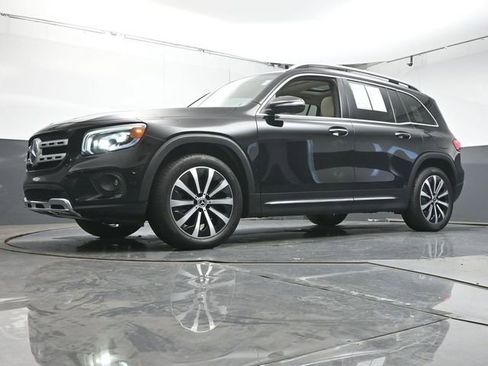 Used 2021 Mercedes-Benz GLB 250 GLB 250 image 34