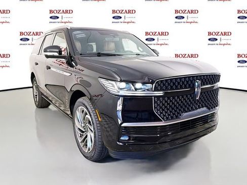 New 2026 Lincoln Navigator Reserve AWD/4WD image 1