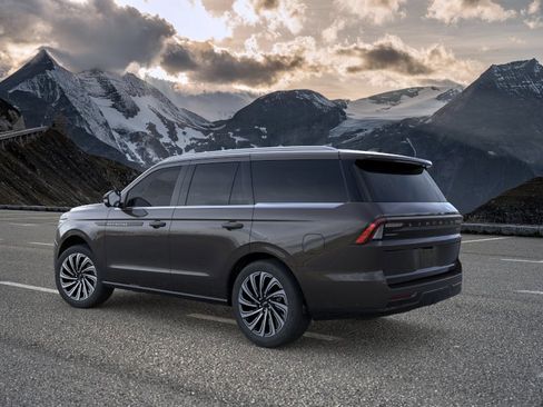 New 2026 Lincoln Navigator Black Label AWD/4WD image 4