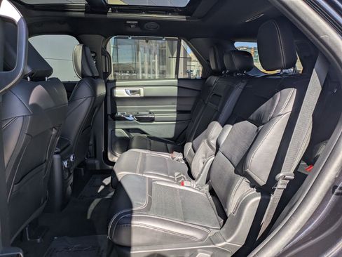 Used 2024 Ford Explorer ST w/ Equipment Group 401A image 27