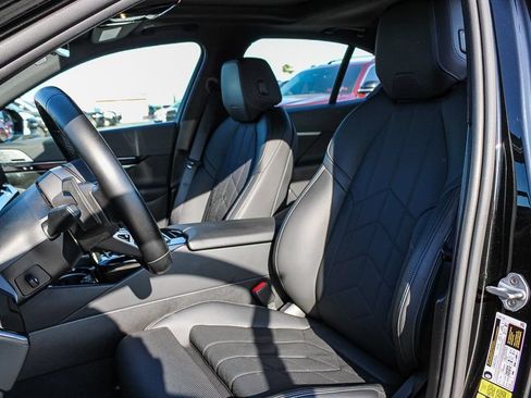 Used 2024 BMW i5 eDrive40i w/ M Sport Package RWD image 18