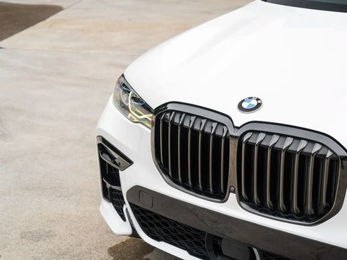 Used 2021 BMW X7 M50i AWD/4WD image 15