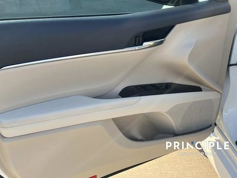 Used 2023 Toyota Camry LE FWD image 12