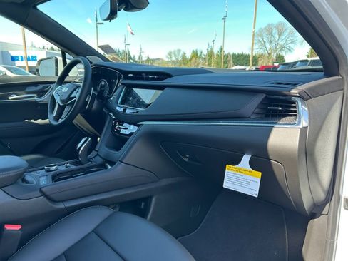 New 2026 Cadillac XT5 Sportv w/ LPO, Onyx Lite Package AWD/4WD image 26