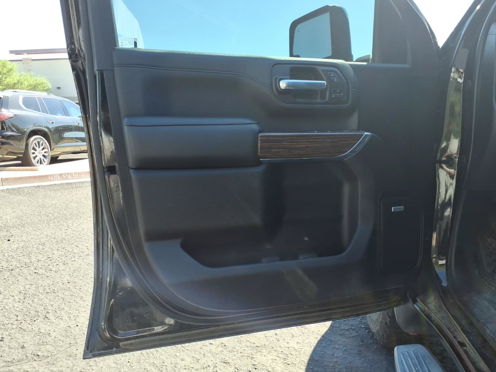 Used 2023 Chevrolet Silverado 3500 High Country AWD/4WD image 20