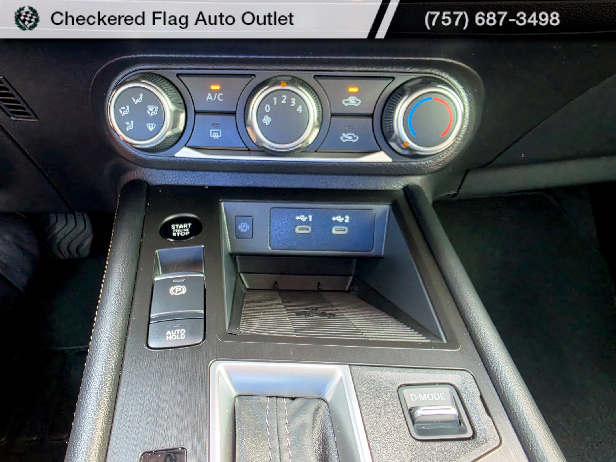 Used 2025 Nissan Kicks SV AWD/4WD image 21