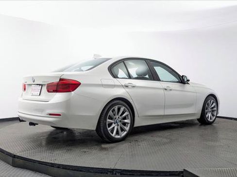 Used 2018 BMW 320i xDrive Sedan AWD/4WD image 7
