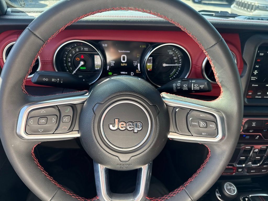 Used 2023 Jeep Wrangler Unlimited Rubicon 4xe AWD/4WD image 20