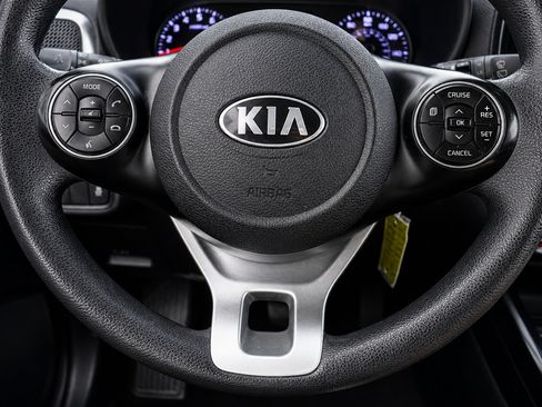 Used 2020 Kia Soul LX FWD image 39