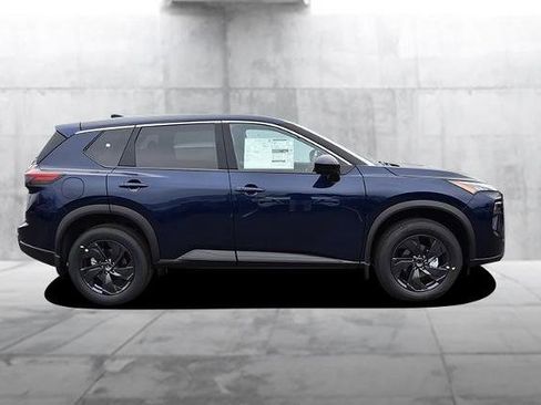 New 2026 Nissan Rogue SV image 5