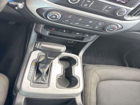 Used 2019 Chevrolet Colorado LT w/ LT Convenience Package image 16