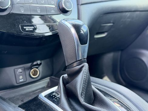 Certified 2017 Nissan Rogue S AWD/4WD image 13