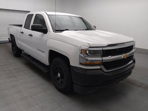 Used 2017 Chevrolet Silverado 1500 W/T RWD image 13
