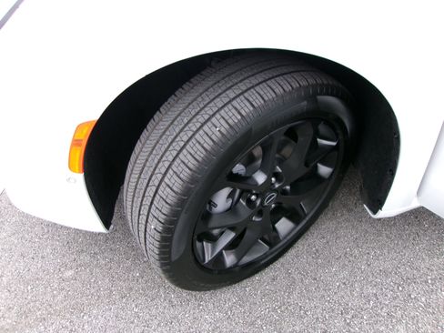 New 2026 Chrysler Pacifica Limited w/ S Appearance Package image 7