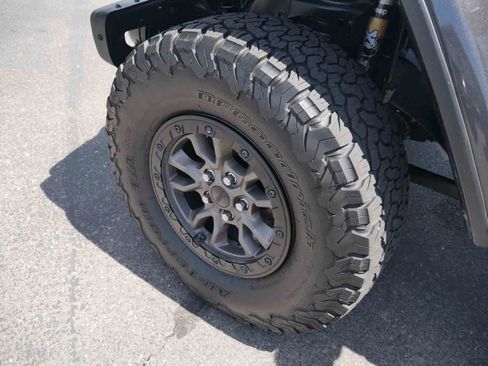 Used 2022 Jeep Wrangler Unlimited Rubicon w/ Trailer Tow Package AWD/4WD image 13