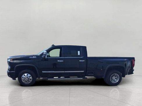 Used 2024 Chevrolet Silverado 3500 High Country w/ Technology Package AWD/4WD image 23