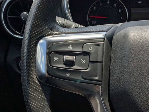 Used 2025 Chevrolet Blazer LT FWD image 21