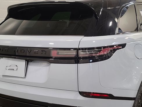 New 2026 Land Rover Range Rover Velar Dynamic SE image 18